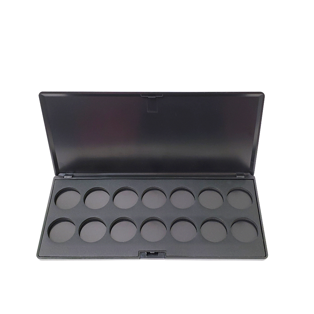 Callas Artist Color Refillable 14 Eyeshadows Palette Callas Artist Color Refillable 14 Eyeshadows Palette